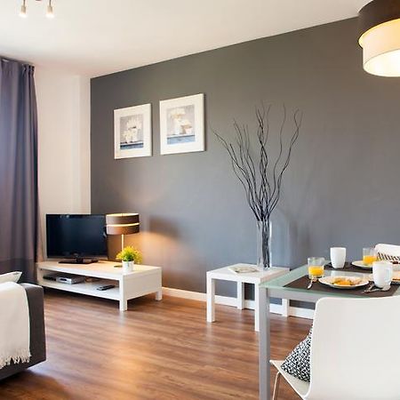 Feelathome Poblenou Beach Apartments Барселона Екстериор снимка