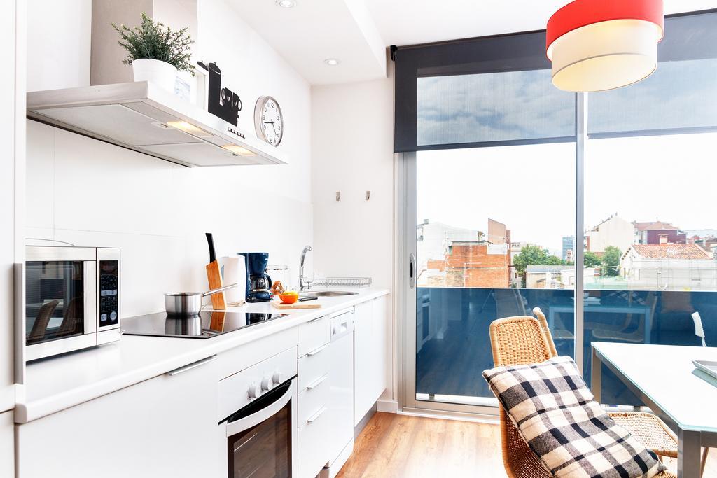 Feelathome Poblenou Beach Apartments Барселона Екстериор снимка