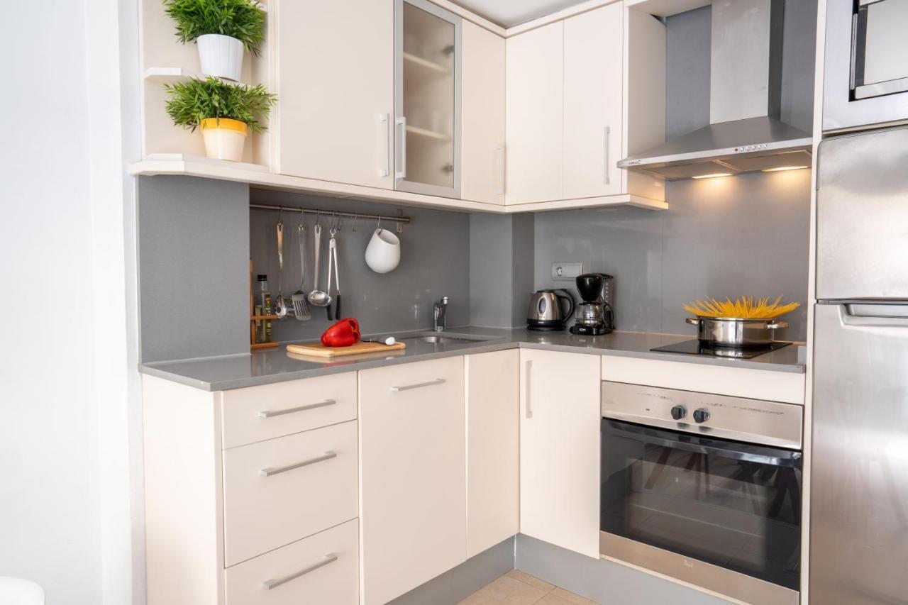 Feelathome Poblenou Beach Apartments Барселона Екстериор снимка