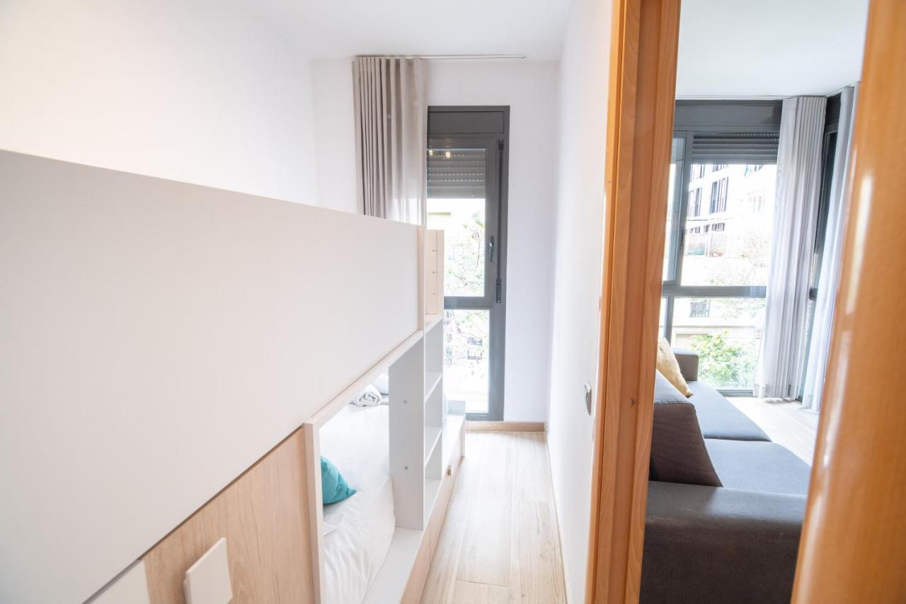 Feelathome Poblenou Beach Apartments Барселона Екстериор снимка