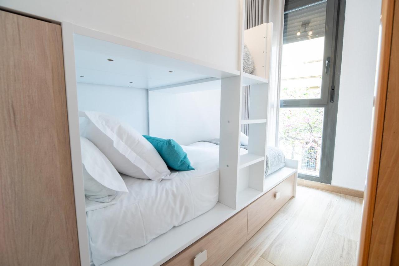 Feelathome Poblenou Beach Apartments Барселона Екстериор снимка