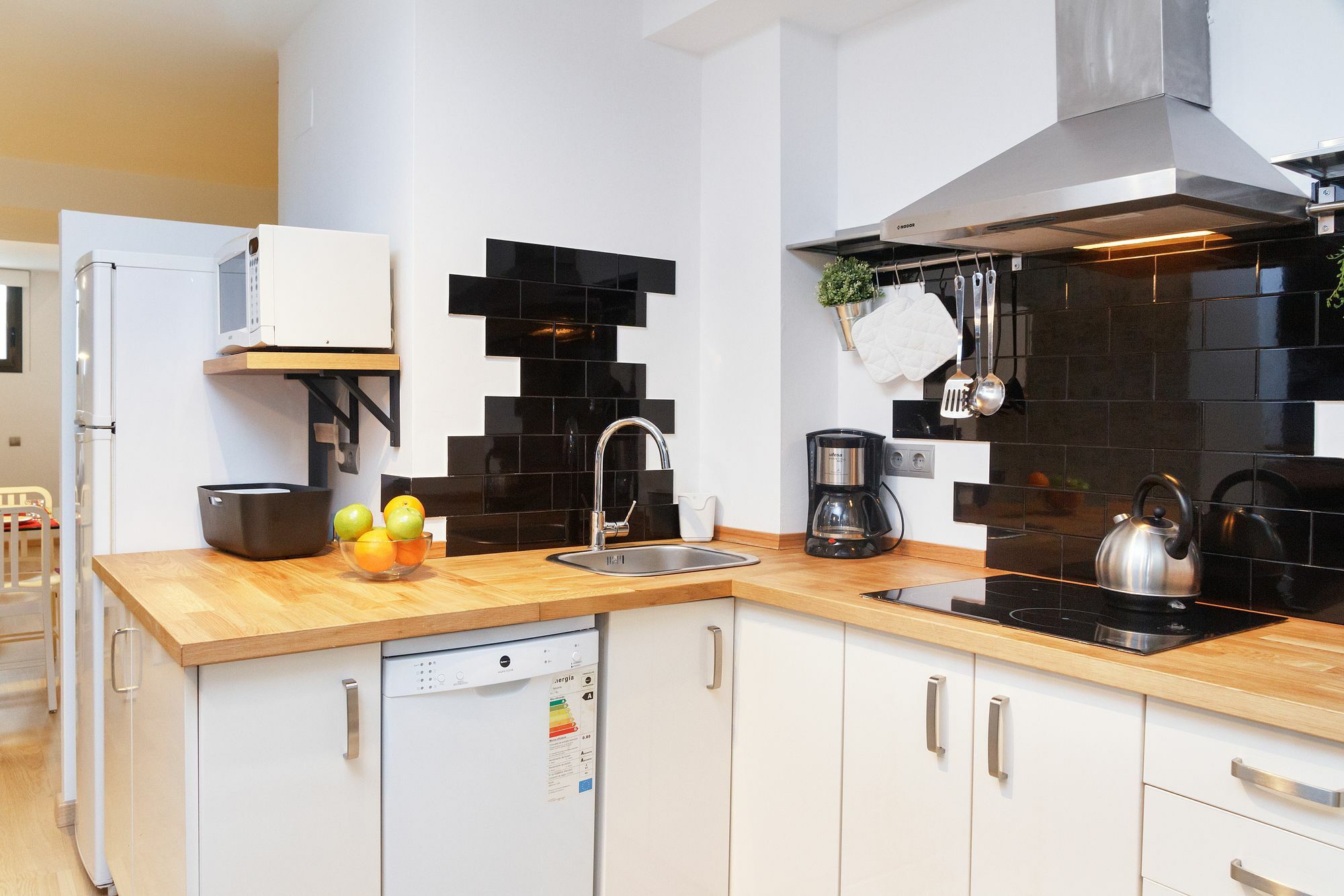 Feelathome Poblenou Beach Apartments Барселона Екстериор снимка