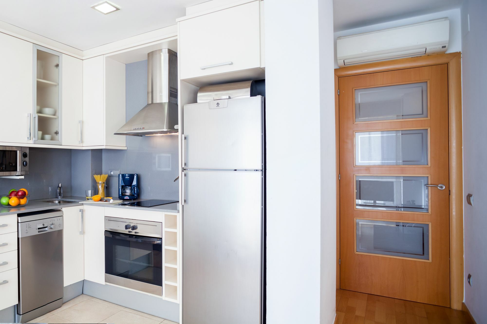 Feelathome Poblenou Beach Apartments Барселона Екстериор снимка